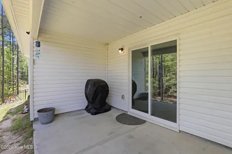 2518 Sardis Drive SE Bolivia NC 28422
