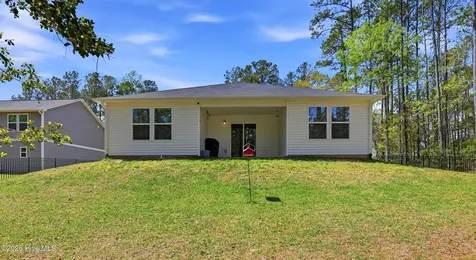 2518 Sardis Drive SE Bolivia NC 28422