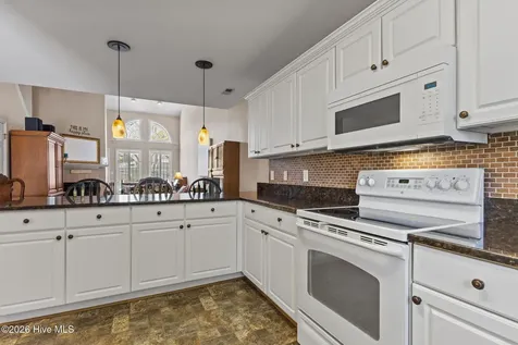 1202 Cedarwood Village Morehead City NC 28557