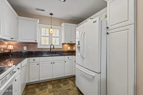 1202 Cedarwood Village Morehead City NC 28557