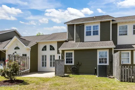 1202 Cedarwood Village Morehead City NC 28557