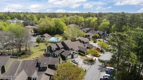 1202 Cedarwood Village Morehead City NC 28557