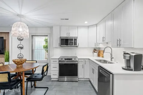 305 Sumter Avenue Carolina Beach NC 28428