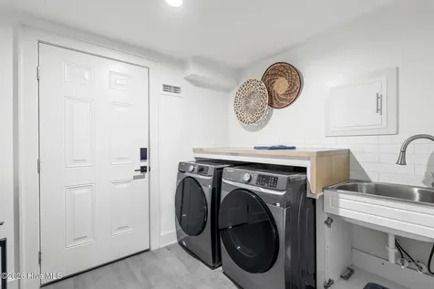 305 Sumter Avenue Carolina Beach NC 28428