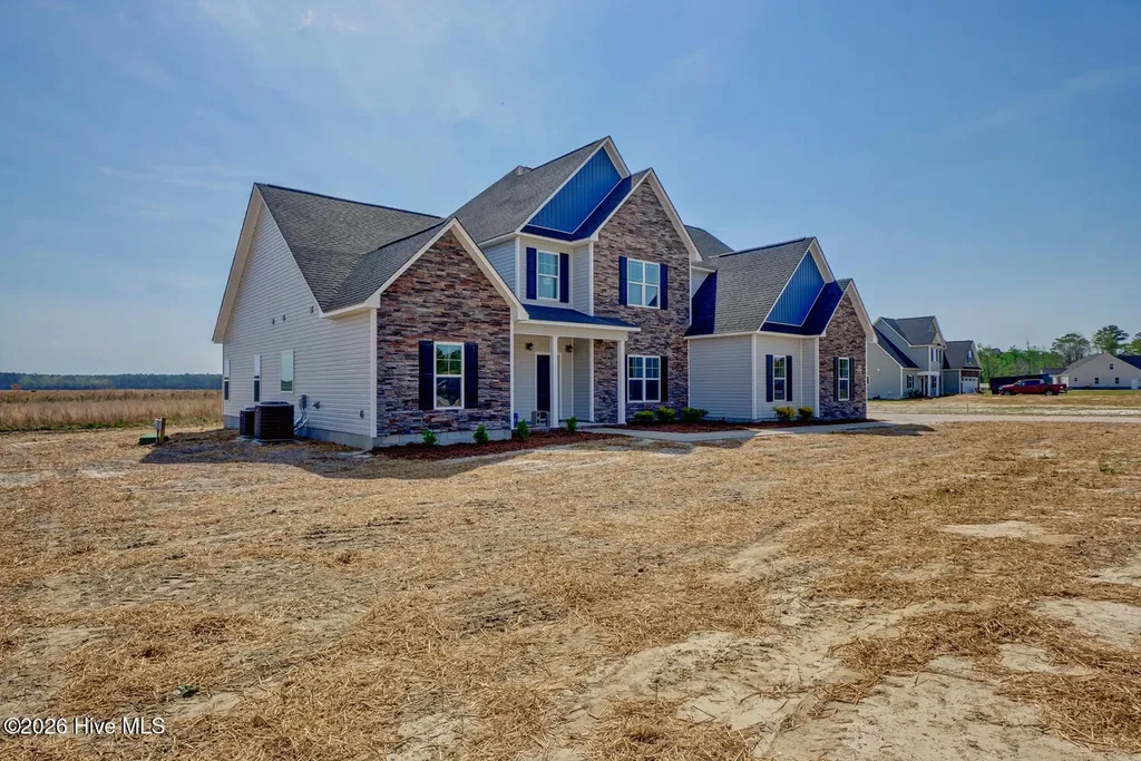 207 Gate Water Court Jacksonville NC 28546