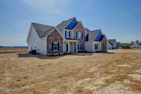 207 Gate Water Court Jacksonville NC 28546