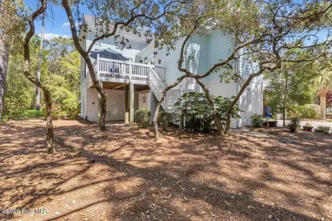 711 Alyssum Avenue Caswell Beach NC 28465