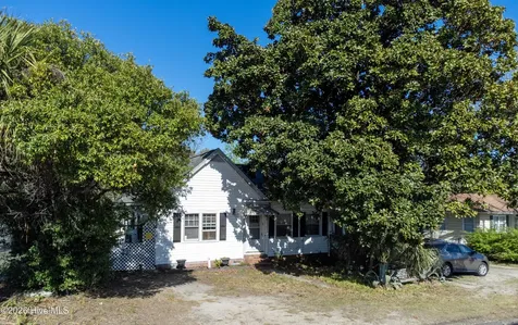 406 13th Avenue S Myrtle Beach SC 29577