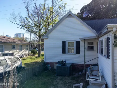 406 13th Avenue S Myrtle Beach SC 29577