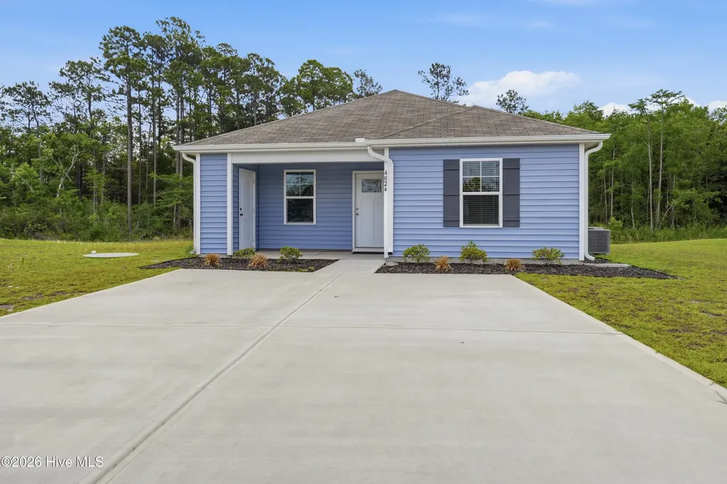 4024 Cypress Forest Way Bolivia NC 28422