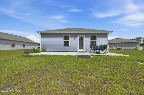 4024 Cypress Forest Way Bolivia NC 28422