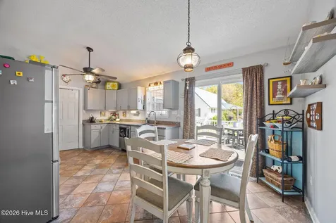 722 Chatham Street Newport NC 28570
