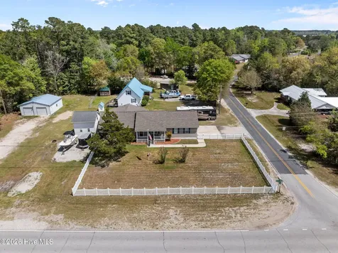 722 Chatham Street Newport NC 28570