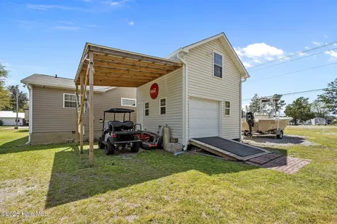 722 Chatham Street Newport NC 28570