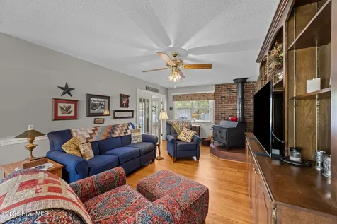 3020 Red Fox Road Trent Woods NC 28562