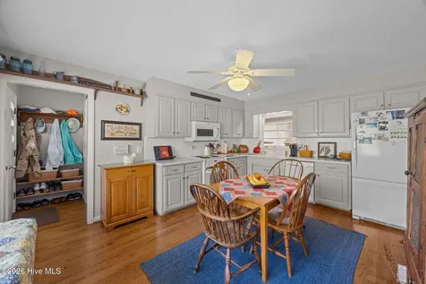 3020 Red Fox Road Trent Woods NC 28562