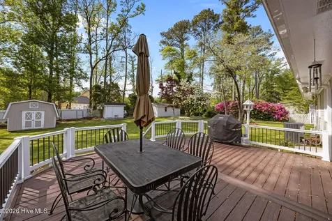 3020 Red Fox Road Trent Woods NC 28562