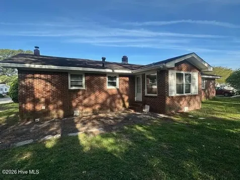 1206 Bias Street Elizabeth City NC 27909