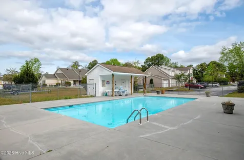4513 Country Club Road Morehead City NC 28557