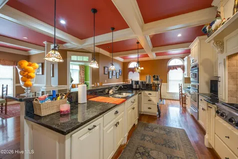 507 N Ingold Avenue Garland NC 28441