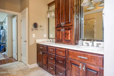 507 N Ingold Avenue Garland NC 28441