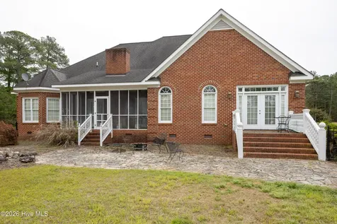 507 N Ingold Avenue Garland NC 28441