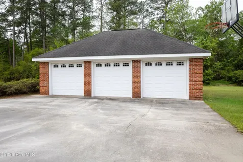 507 N Ingold Avenue Garland NC 28441