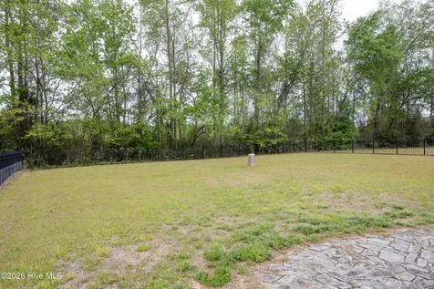 507 N Ingold Avenue Garland NC 28441