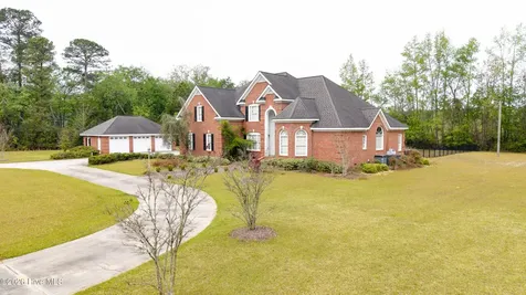 507 N Ingold Avenue Garland NC 28441