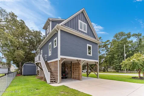 681 Forest Drive SE Bolivia NC 28422