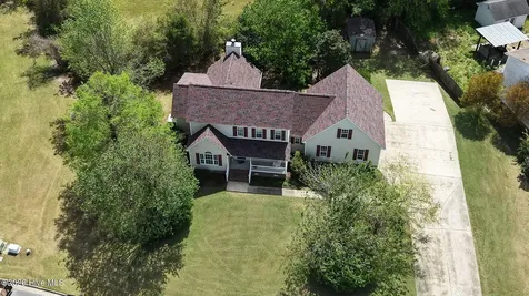 2485 Westminster Drive Winterville NC 28590