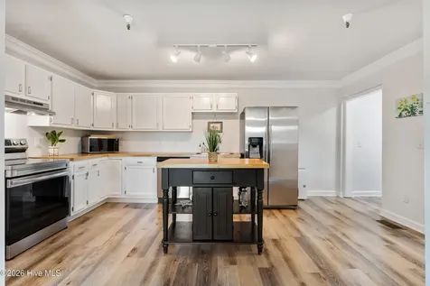 306 Lake Park Boulevard S Carolina Beach NC 28428