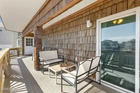 306 Lake Park Boulevard S Carolina Beach NC 28428