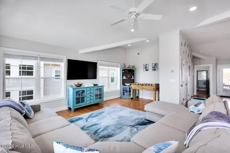 118 W Dolphin Drive Oak Island NC 28465