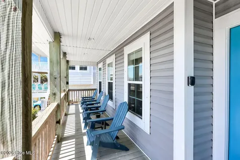118 W Dolphin Drive Oak Island NC 28465