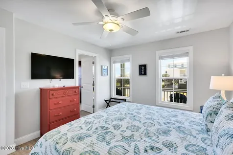 118 W Dolphin Drive Oak Island NC 28465