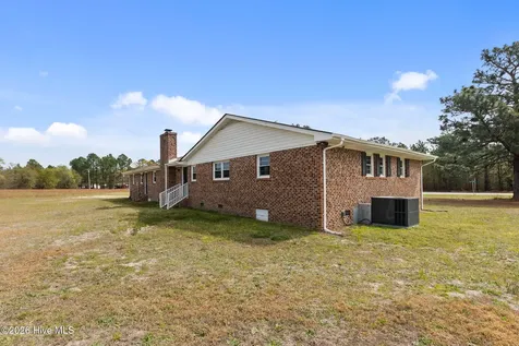 2890 Fulford Mcmillan Road Raeford NC 28376