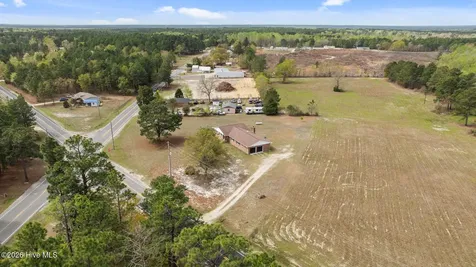 2890 Fulford Mcmillan Road Raeford NC 28376