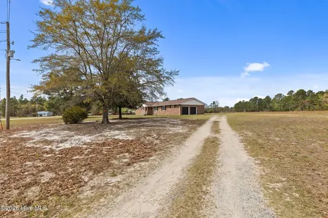 2890 Fulford Mcmillan Road Raeford NC 28376