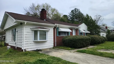 322 W Columbus Street Whiteville NC 28472