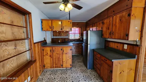 322 W Columbus Street Whiteville NC 28472