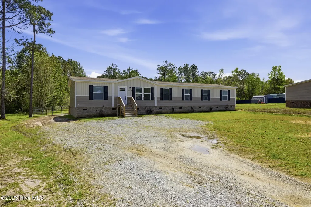 108 Cole Porter Lane Jacksonville NC 28540