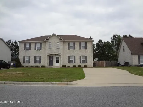 205 South Pointe Drive Winterville NC 28590