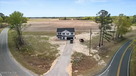 4373 Townsendville/midway Road Maxton NC 28364