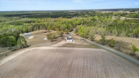 4373 Townsendville/midway Road Maxton NC 28364