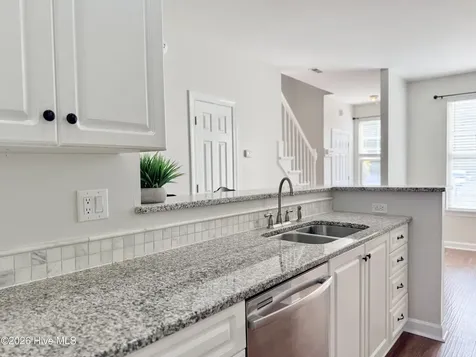 5813 Wrightsville Avenue Wilmington NC 28403