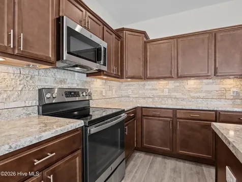 302 S Stingray Lane Sneads Ferry NC 28460