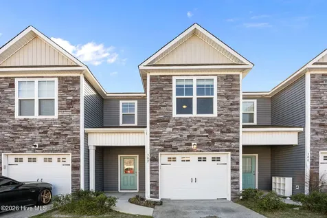 302 S Stingray Lane Sneads Ferry NC 28460