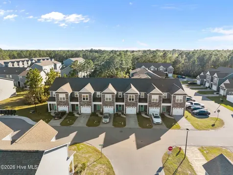 302 S Stingray Lane Sneads Ferry NC 28460