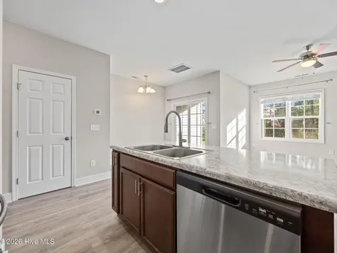 302 S Stingray Lane Sneads Ferry NC 28460